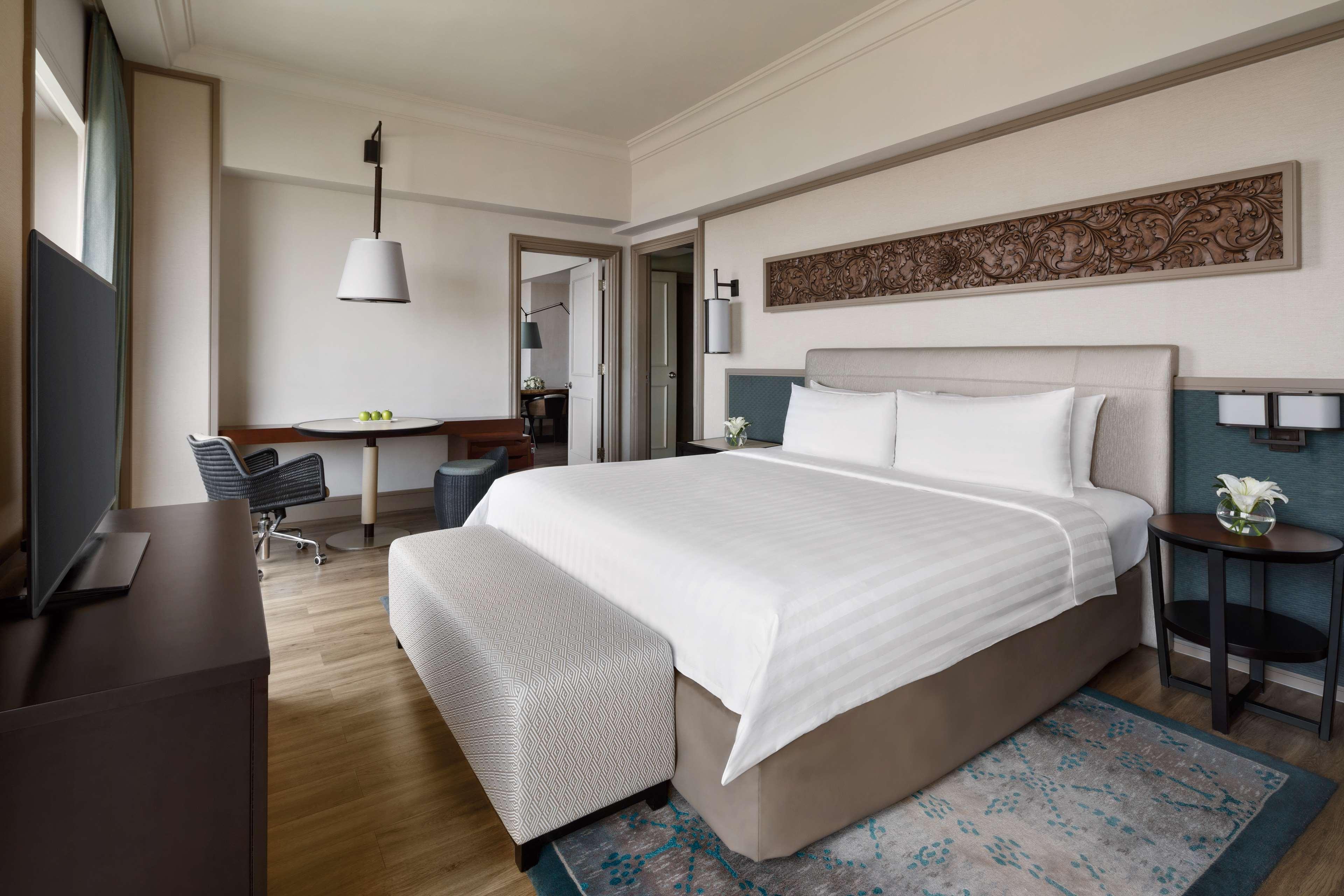 Shangri-La Surabaya Exteriör bild