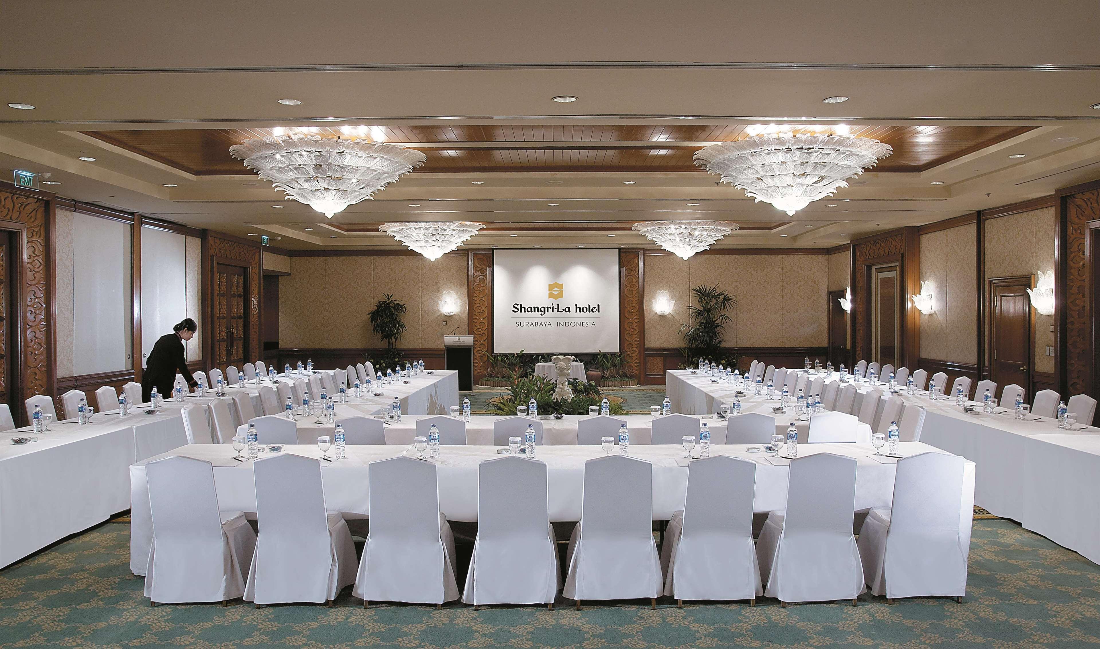 Shangri-La Surabaya Bekvämligheter bild