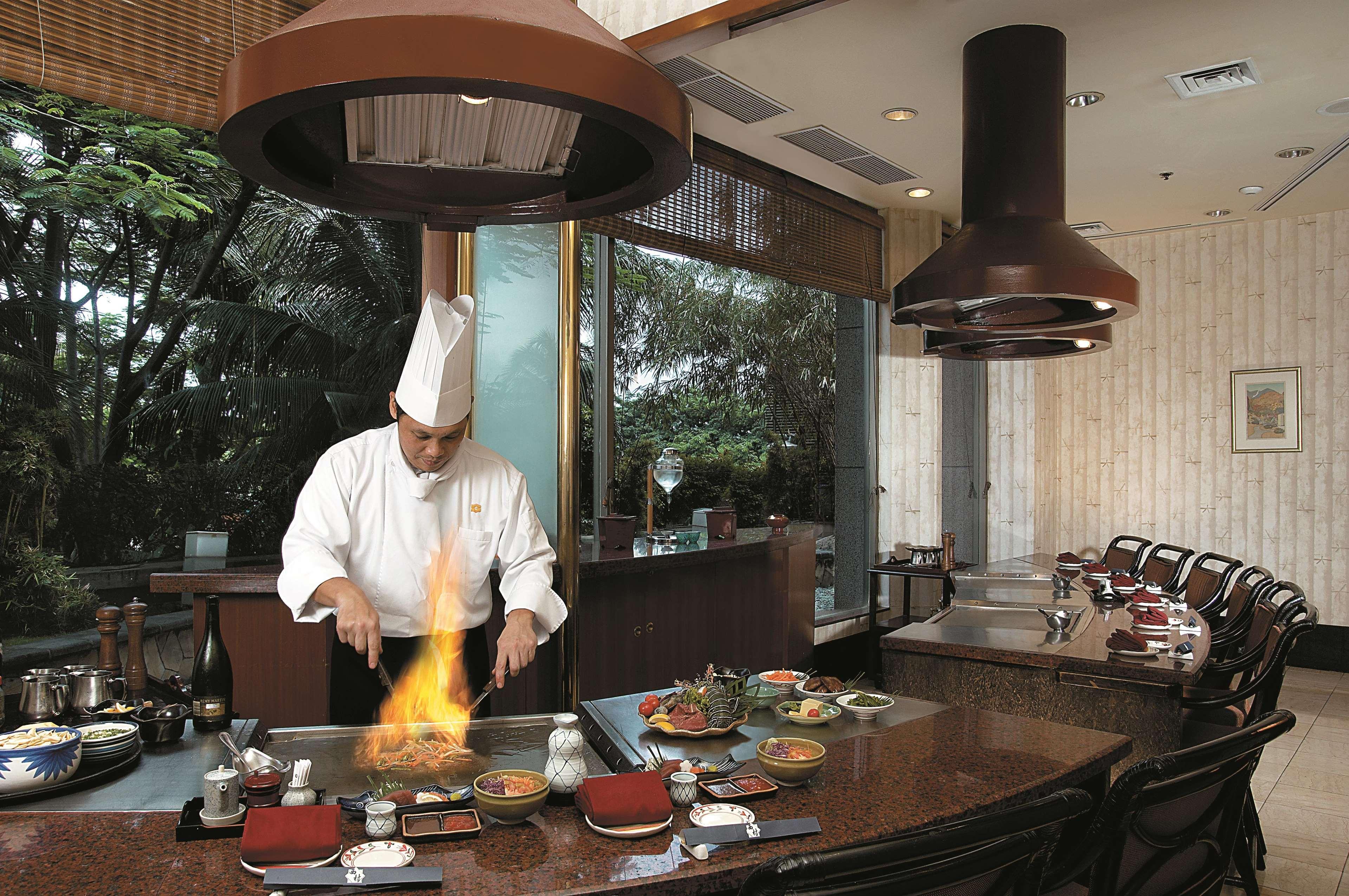 Shangri-La Surabaya Exteriör bild